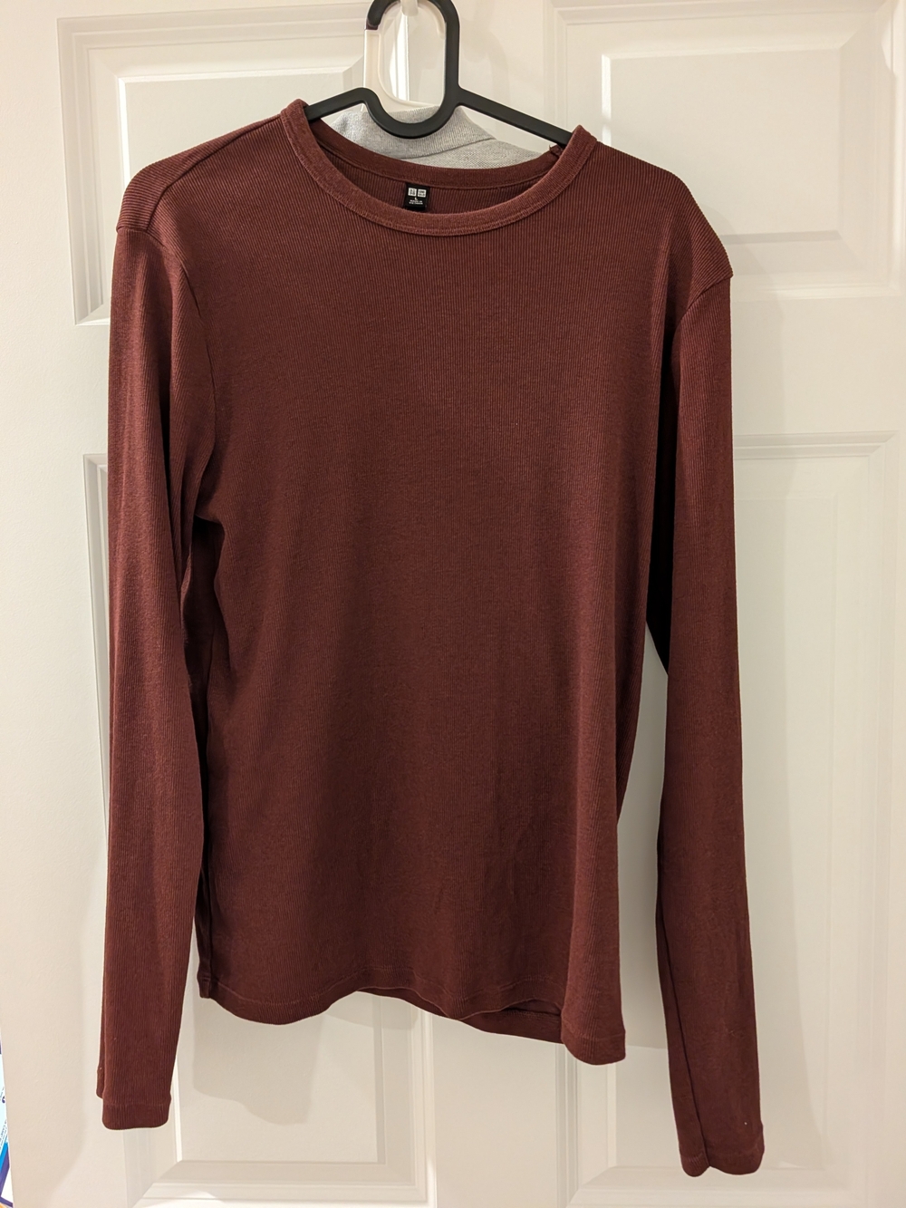 UNIQLO Women's Long Sleeve Crewneck Shirt - Brown, Large